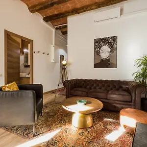 Magalhaes - Trad Flat In Poble Sec, Near Ramblas , Barcellona Spagna