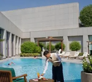 Four Seasons At Kingdom Center Hotel Riadh